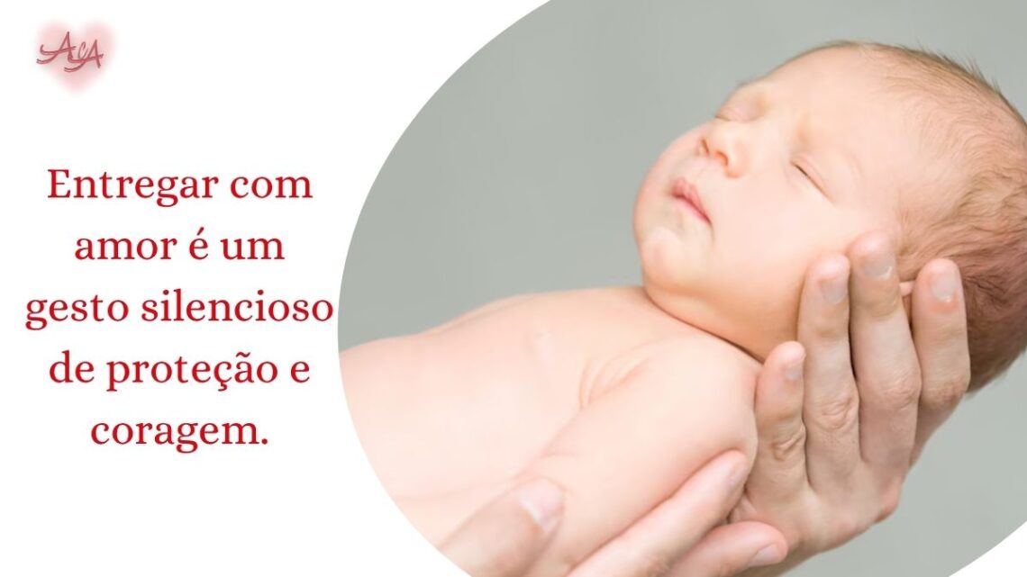 Gestante recebendo apoio emocional de uma assistente social com expressão de acolhimento